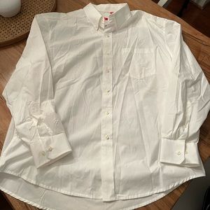 Men’s Izod White dress shirt. XL- NEW WITH TAGS.